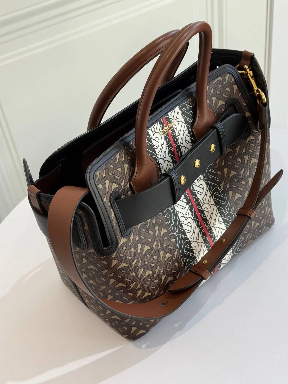 Женские повседневные сумки  Burberry - Женские повседневные сумки  Burberry - View 3