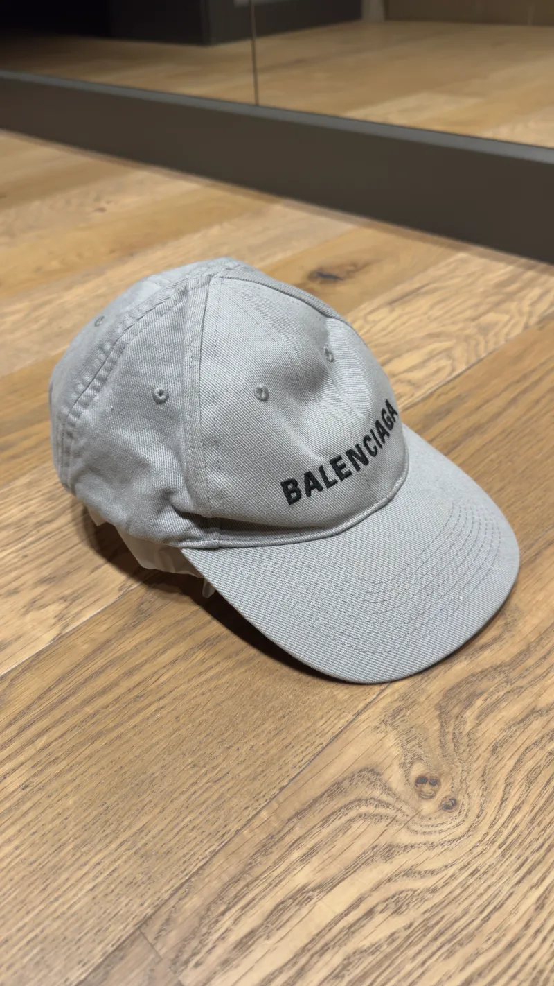 Женские кепки Balenciaga - Женские кепки Balenciaga - View 1