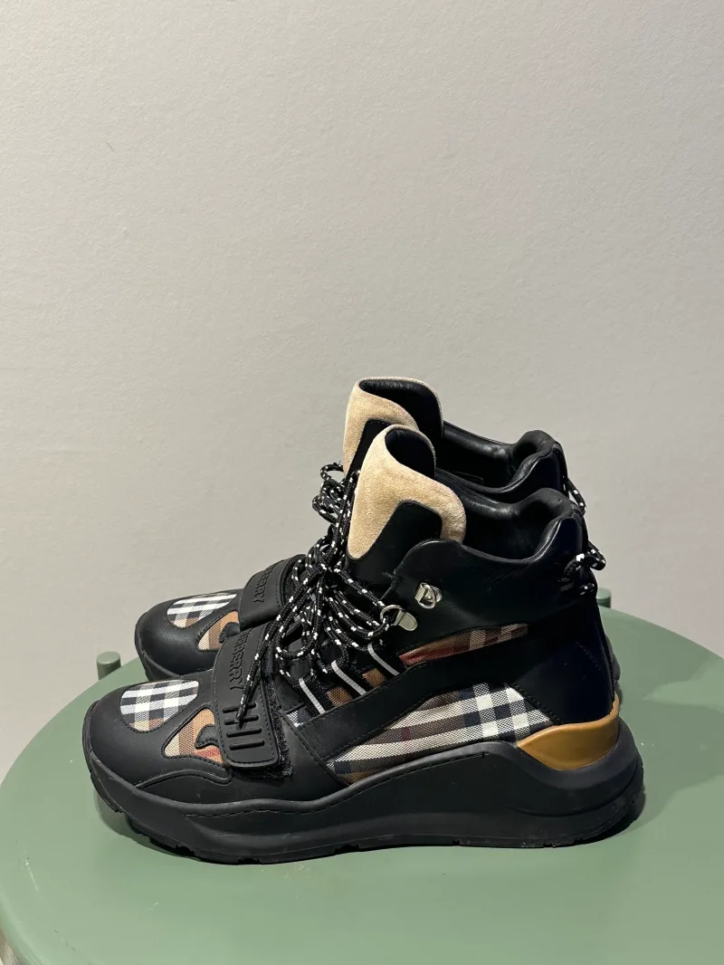 Женские кроссовки Burberry - Женские кроссовки Burberry - View 1