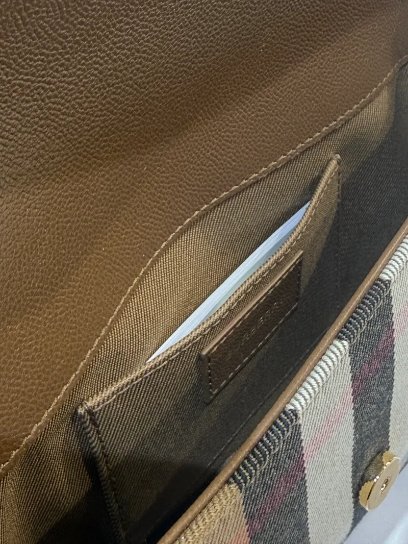 Женские повседневные сумки  Burberry - Женские повседневные сумки  Burberry - View 4