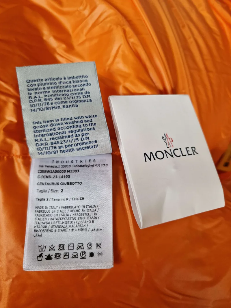 Женские куртки  Moncler - Женские куртки  Moncler - View 6