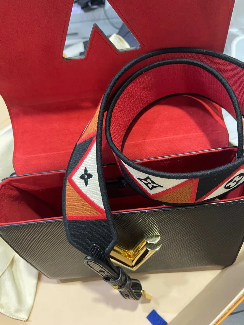 Женские повседневные сумки  Louis Vuitton - Женские повседневные сумки  Louis Vuitton - View 3