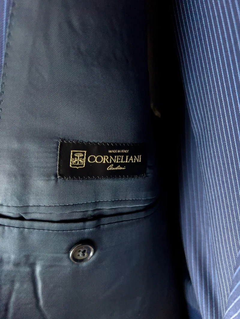 Мужской костюм  Corneliani - Мужской костюм  Corneliani - View 2
