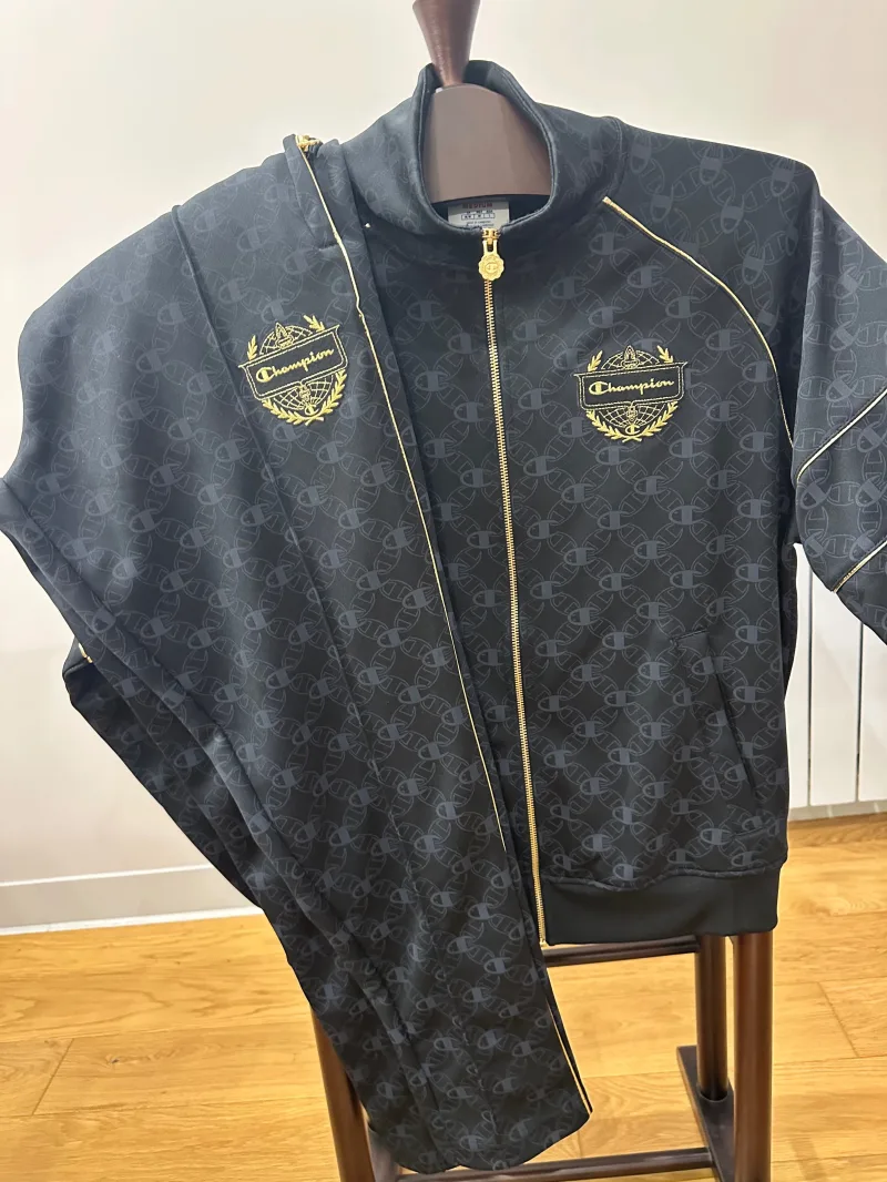 Спортивные мужские костюмы Champion - Спортивные мужские костюмы Champion - View 1