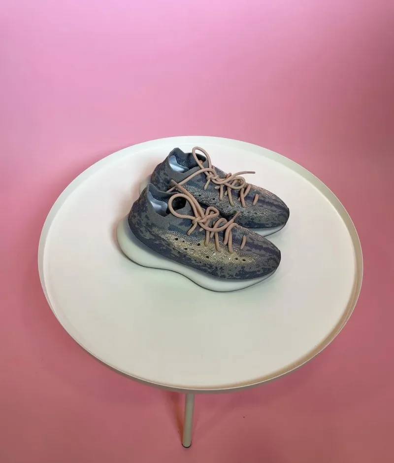 Кроссовки Adidas Yeezy - Кроссовки Adidas Yeezy - View 2