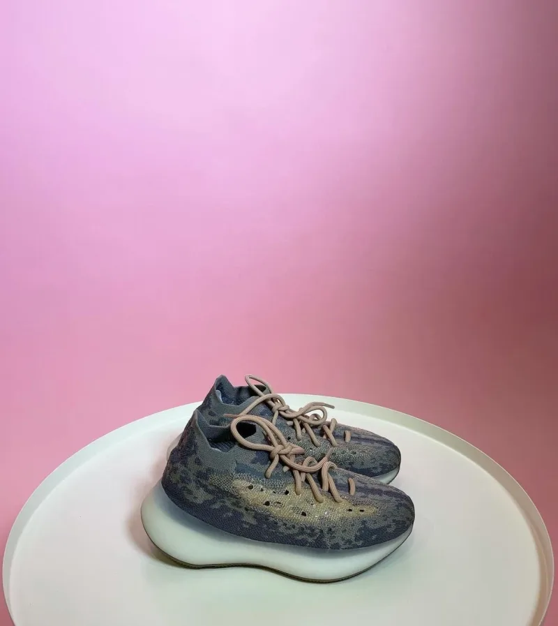 Кроссовки Adidas Yeezy - Кроссовки Adidas Yeezy - View 3
