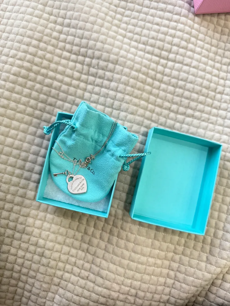 Женские украшения  Tiffany&Co - Женские украшения  Tiffany&Co - View 2